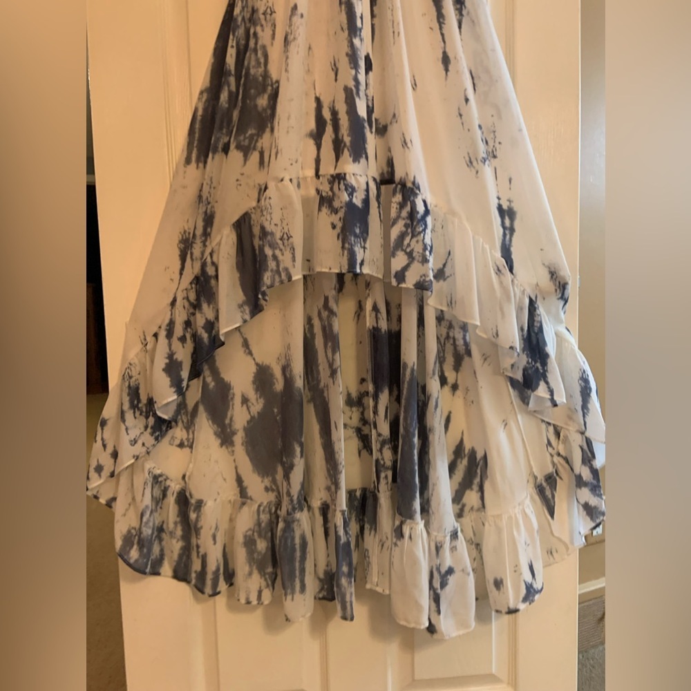 Guess/light and flowing size S dress, blue and ivory - Picture 2 of 8